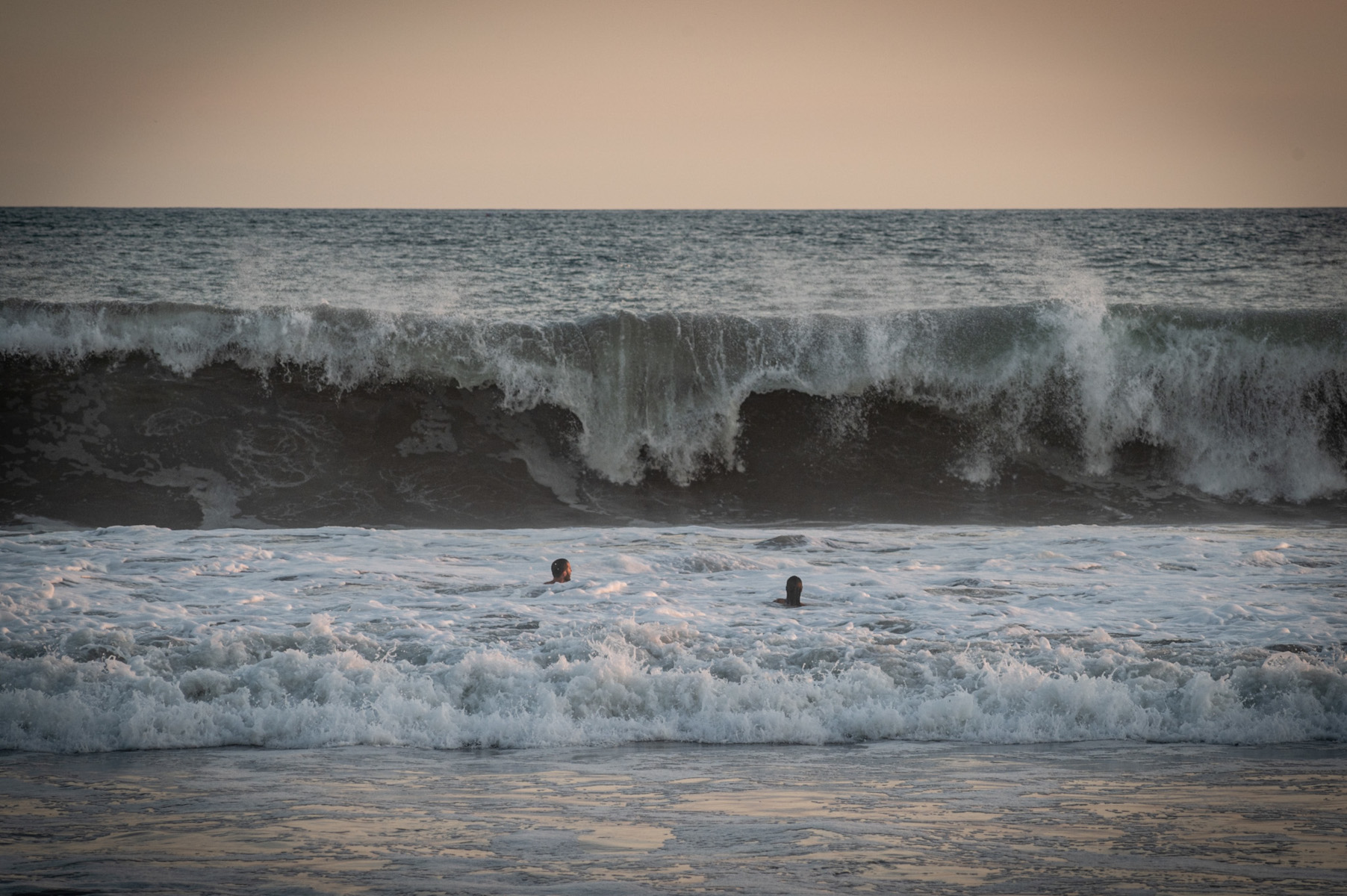 wave surf popoyo nicaragua